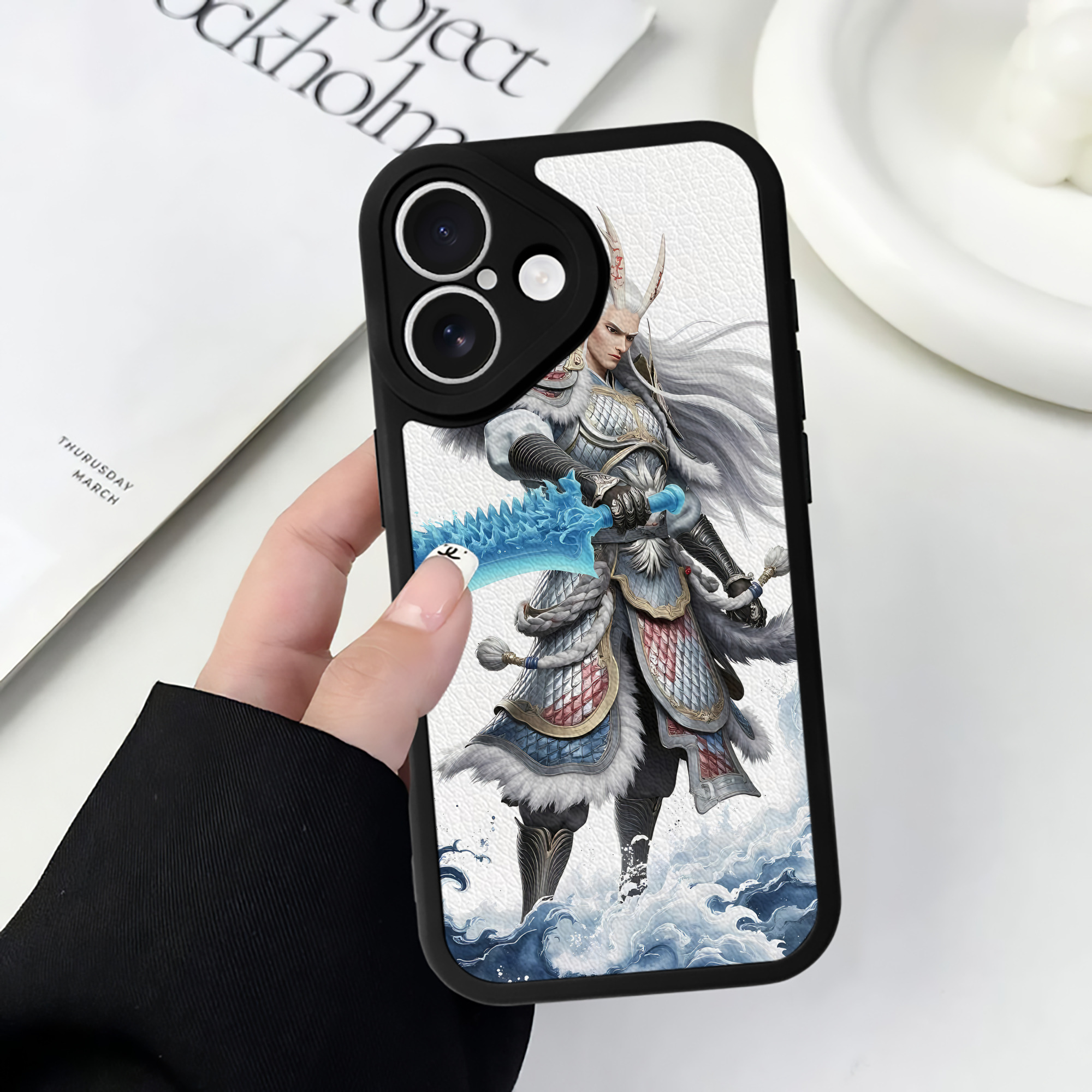 （画像用） Ne Zha 2 ナタ 魔童の大暴れ 【iPhone 16シリーズ対応】シリコンスマホケース（レザー調） 材質：シリコン